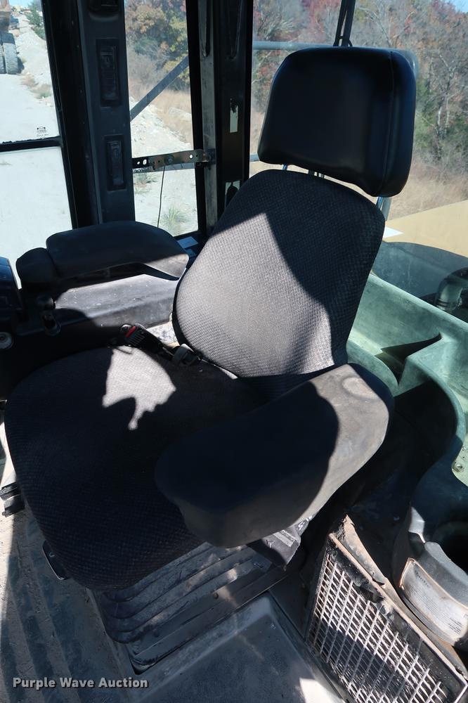 image for item DG3263 2002 Caterpillar 980G Series II wheel loader