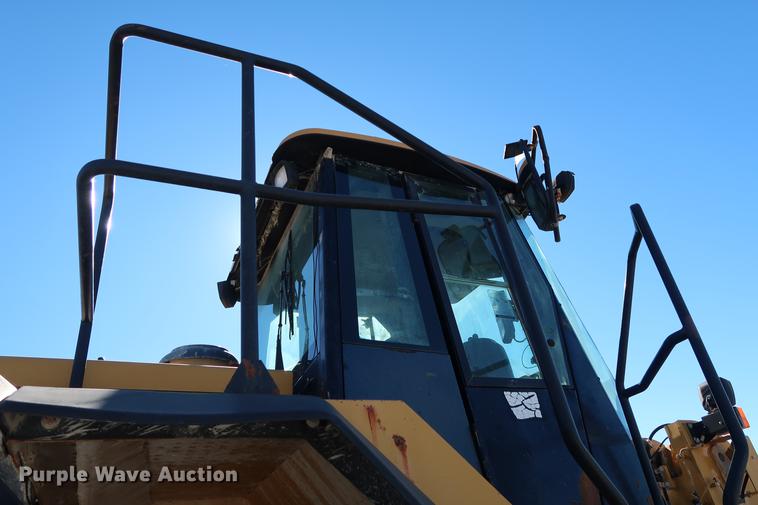 image for item DG3263 2002 Caterpillar 980G Series II wheel loader