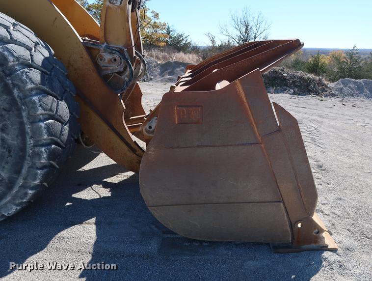 image for item DG3263 2002 Caterpillar 980G Series II wheel loader