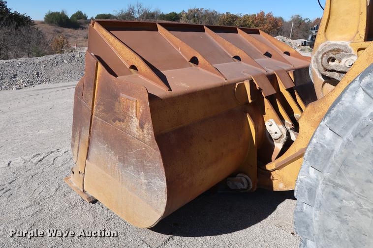 image for item DG3263 2002 Caterpillar 980G Series II wheel loader