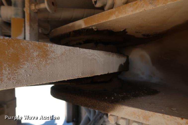 image for item DG3263 2002 Caterpillar 980G Series II wheel loader