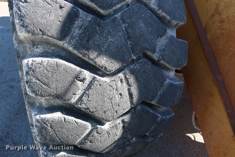 image for item DG3263 2002 Caterpillar 980G Series II wheel loader