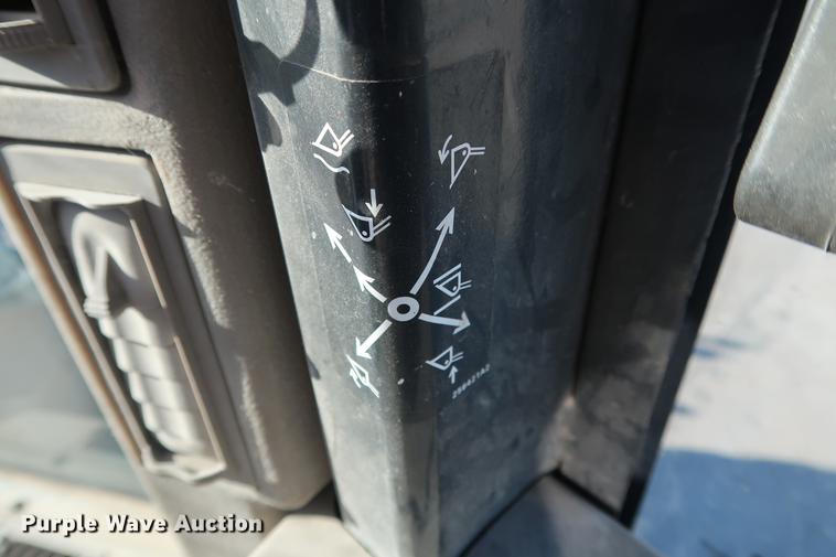 image for item DG3265 2006 Case 621D wheel loader