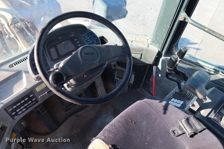 image for item DG3266 2000 Komatsu WA320-3MC wheel loader