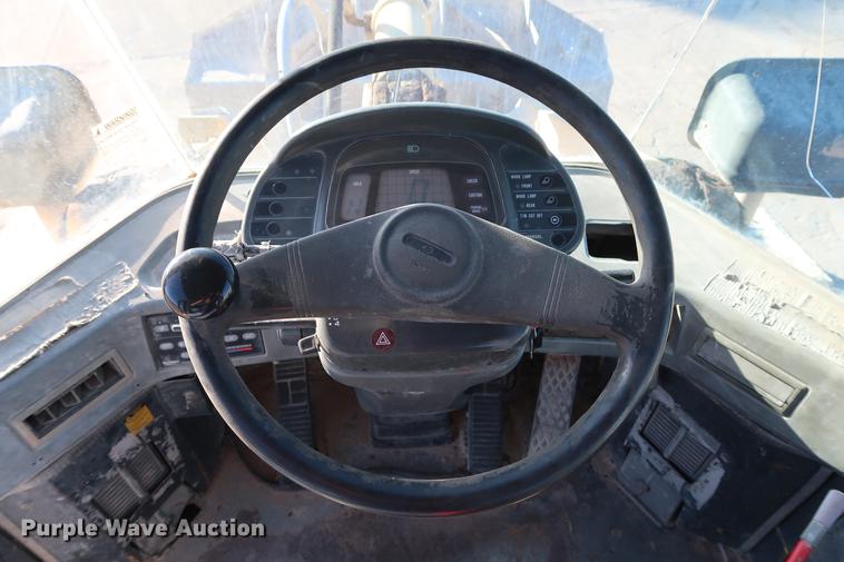 image for item DG3266 2000 Komatsu WA320-3MC wheel loader