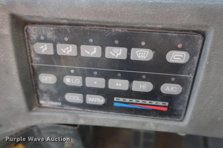 image for item DG3266 2000 Komatsu WA320-3MC wheel loader