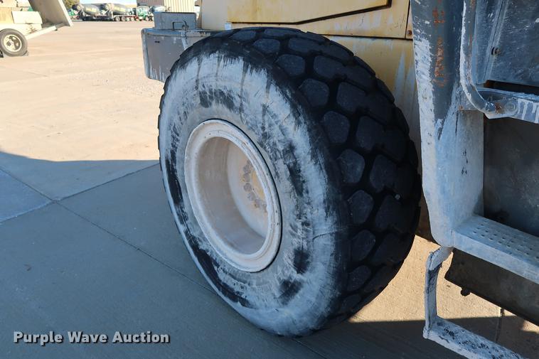 image for item DG3266 2000 Komatsu WA320-3MC wheel loader