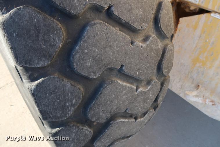 image for item DG3266 2000 Komatsu WA320-3MC wheel loader