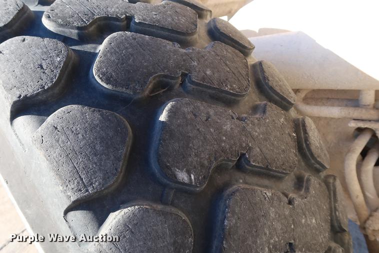 image for item DG3266 2000 Komatsu WA320-3MC wheel loader