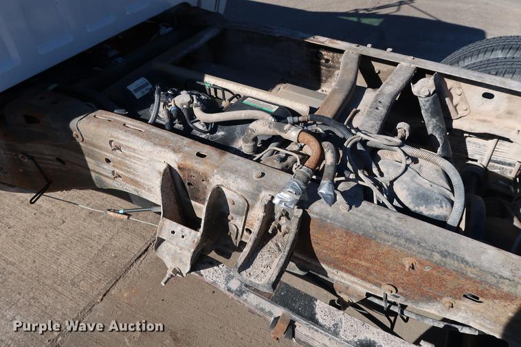 image for item DG3276 2007 Chevrolet Silverado 3500HD pickup truck cab and chassis