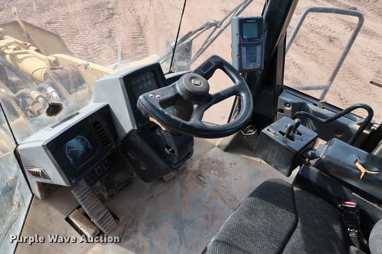 image for item DG3278 1997 Caterpillar 980G wheel loader