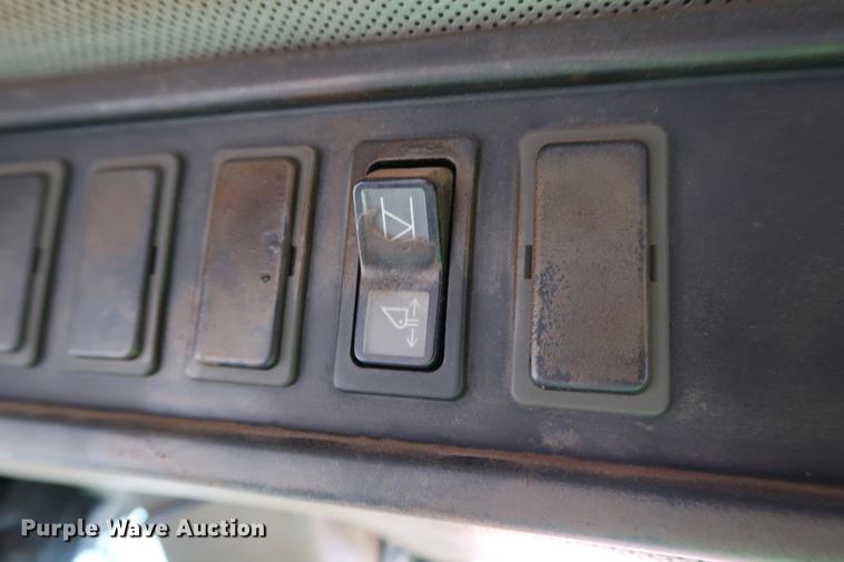 image for item DG3278 1997 Caterpillar 980G wheel loader