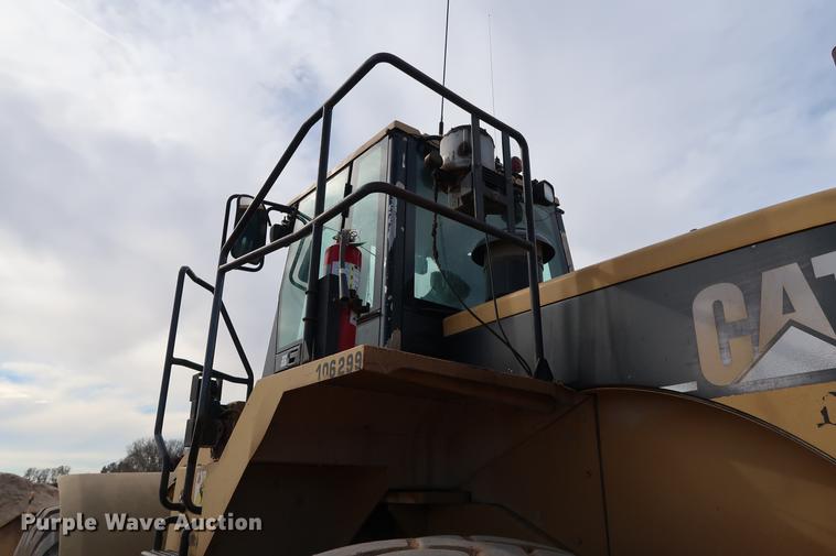 image for item DG3278 1997 Caterpillar 980G wheel loader