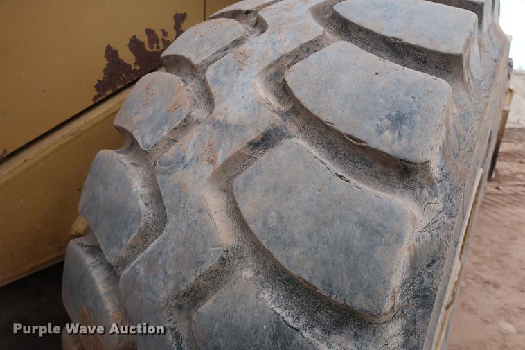 image for item DG3278 1997 Caterpillar 980G wheel loader