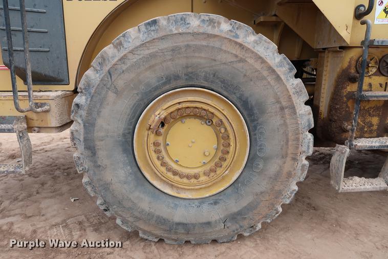 image for item DG3278 1997 Caterpillar 980G wheel loader