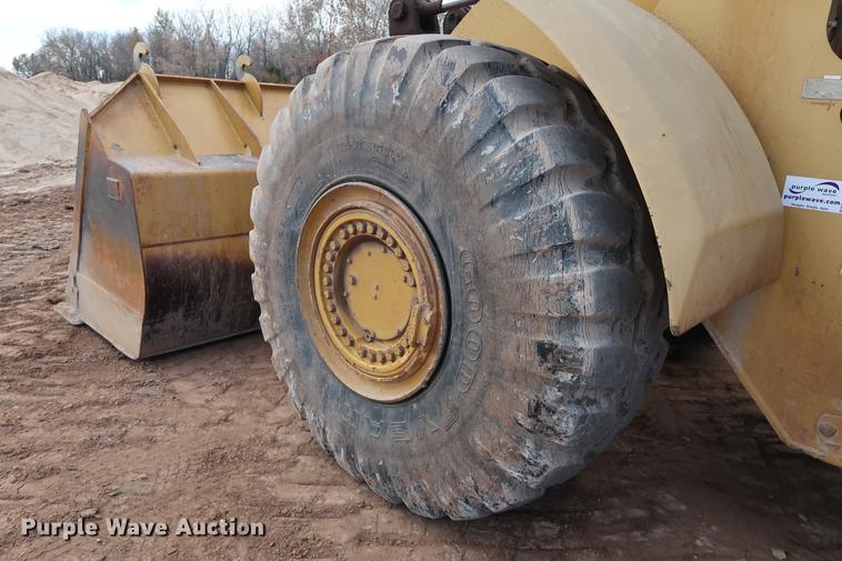 image for item DG3278 1997 Caterpillar 980G wheel loader