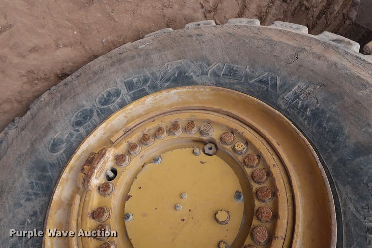 image for item DG3278 1997 Caterpillar 980G wheel loader