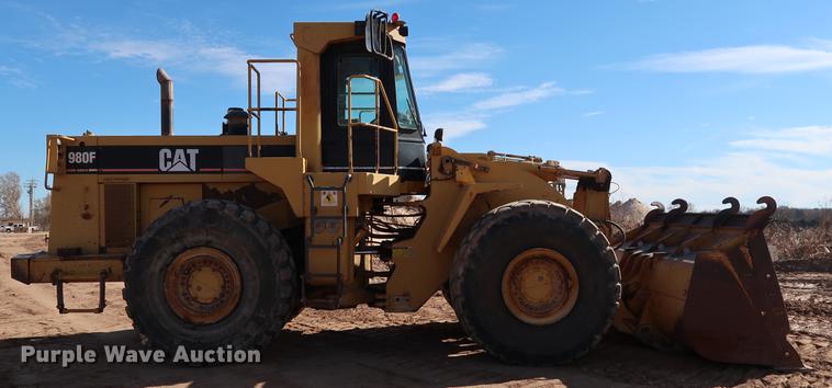 image for item DG3279 1995 Caterpillar 980F Series II wheel loader