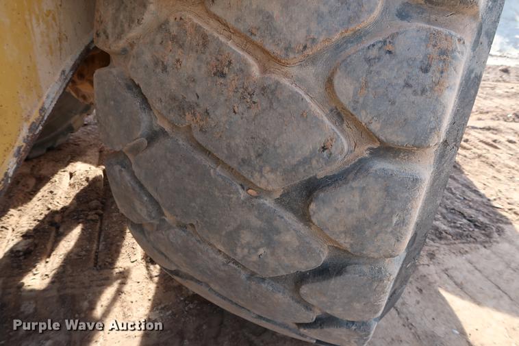 image for item DG3279 1995 Caterpillar 980F Series II wheel loader