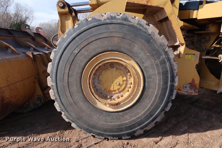 image for item DG3279 1995 Caterpillar 980F Series II wheel loader