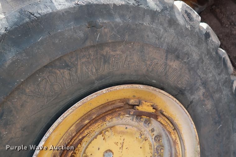 image for item DG3279 1995 Caterpillar 980F Series II wheel loader