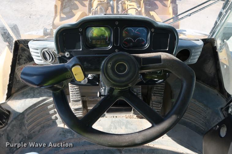 image for item DG3283 2003 Caterpillar 980G Series II wheel loader