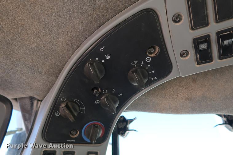 image for item DG3283 2003 Caterpillar 980G Series II wheel loader