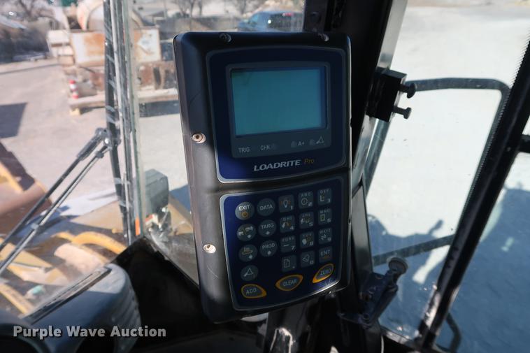 image for item DG3283 2003 Caterpillar 980G Series II wheel loader