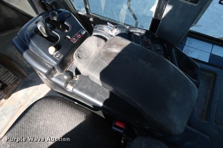 image for item DG3283 2003 Caterpillar 980G Series II wheel loader