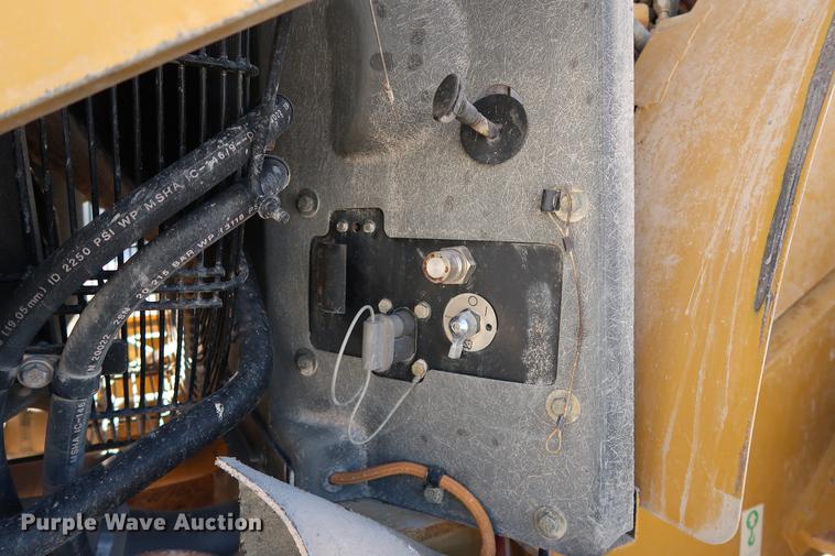 image for item DG3283 2003 Caterpillar 980G Series II wheel loader