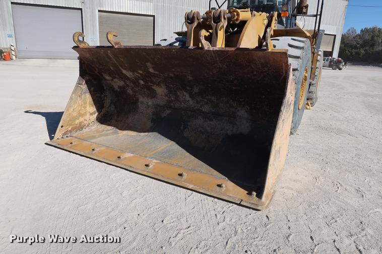 image for item DG3283 2003 Caterpillar 980G Series II wheel loader