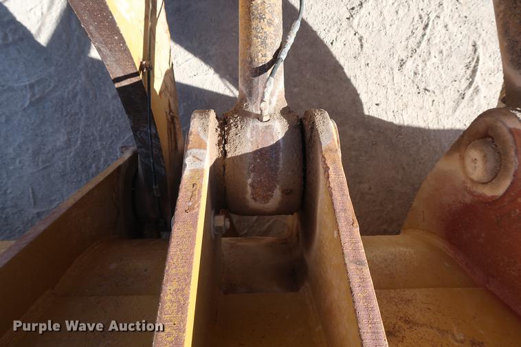 image for item DG3283 2003 Caterpillar 980G Series II wheel loader