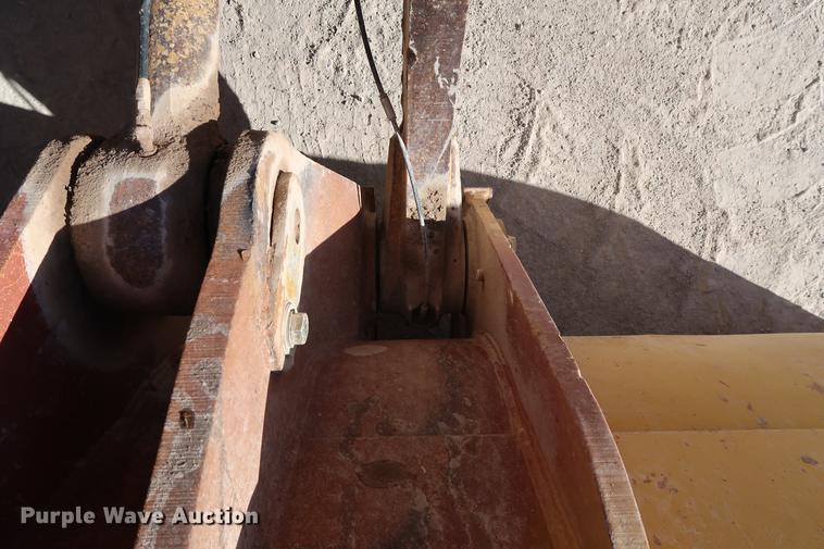 image for item DG3283 2003 Caterpillar 980G Series II wheel loader