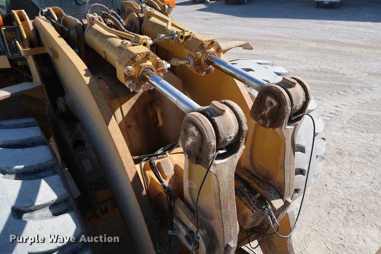 image for item DG3283 2003 Caterpillar 980G Series II wheel loader