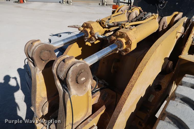 image for item DG3283 2003 Caterpillar 980G Series II wheel loader