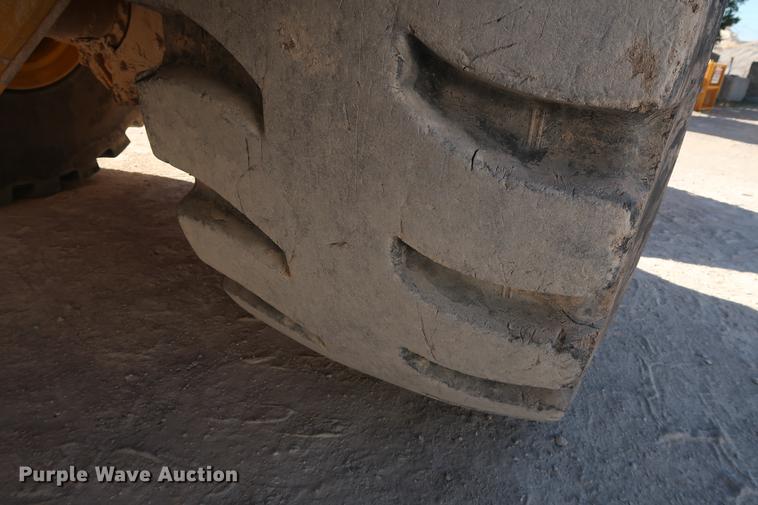 image for item DG3283 2003 Caterpillar 980G Series II wheel loader