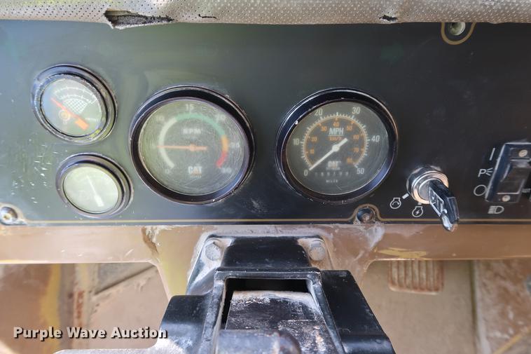 image for item DG3284 1996 Caterpillar 775B haul truck