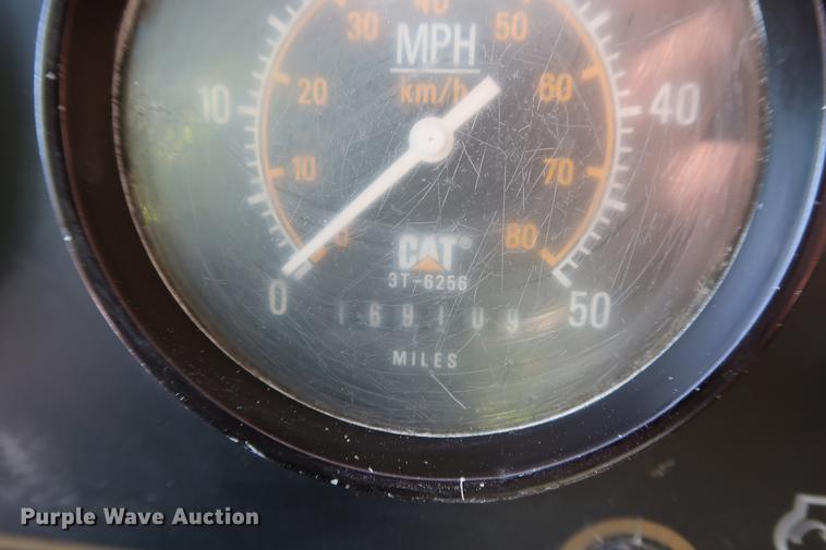 image for item DG3284 1996 Caterpillar 775B haul truck