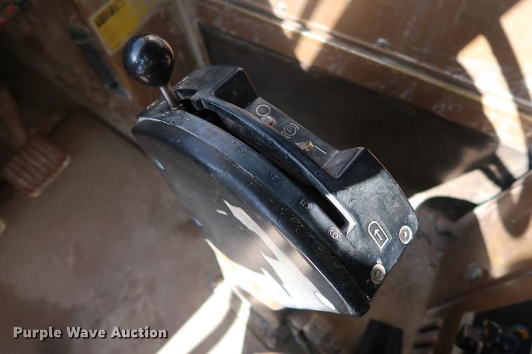 image for item DG3284 1996 Caterpillar 775B haul truck