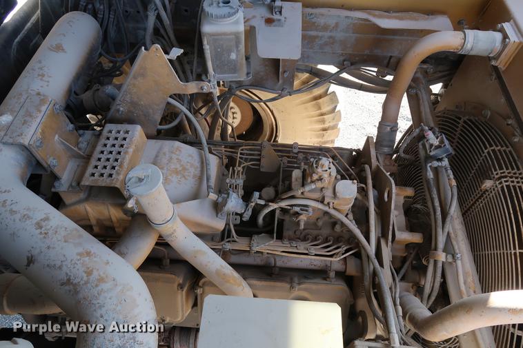 image for item DG3284 1996 Caterpillar 775B haul truck