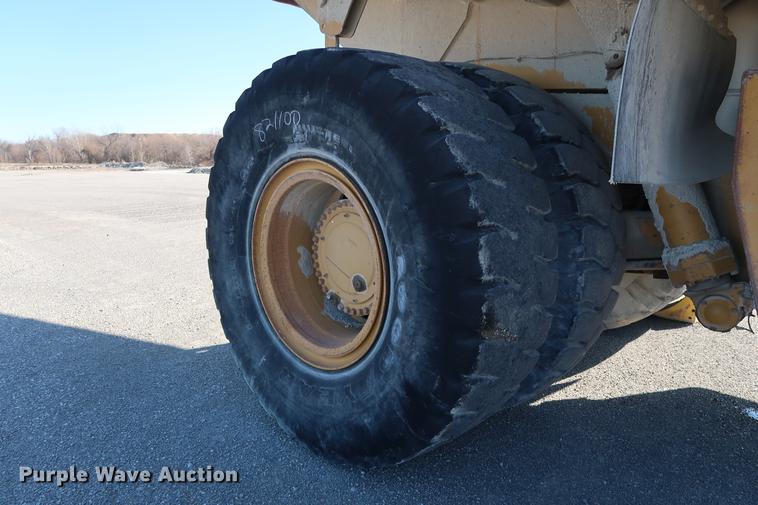 image for item DG3284 1996 Caterpillar 775B haul truck