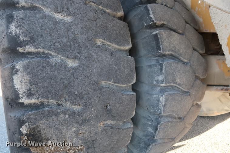 image for item DG3284 1996 Caterpillar 775B haul truck