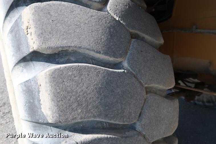 image for item DG3284 1996 Caterpillar 775B haul truck