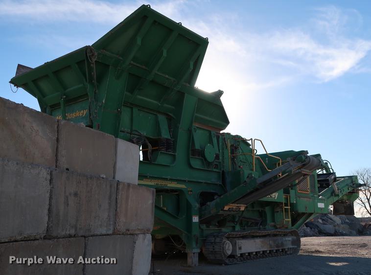 image for item DG3285 2011 McCloskey I54 crusher