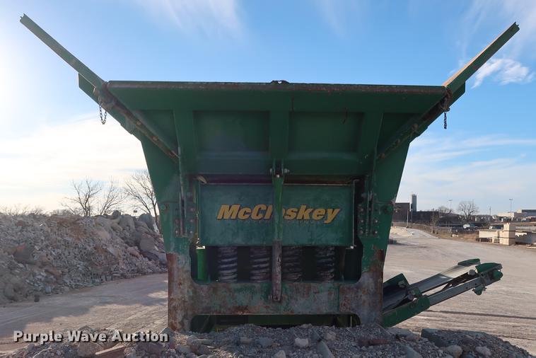 image for item DG3285 2011 McCloskey I54 crusher