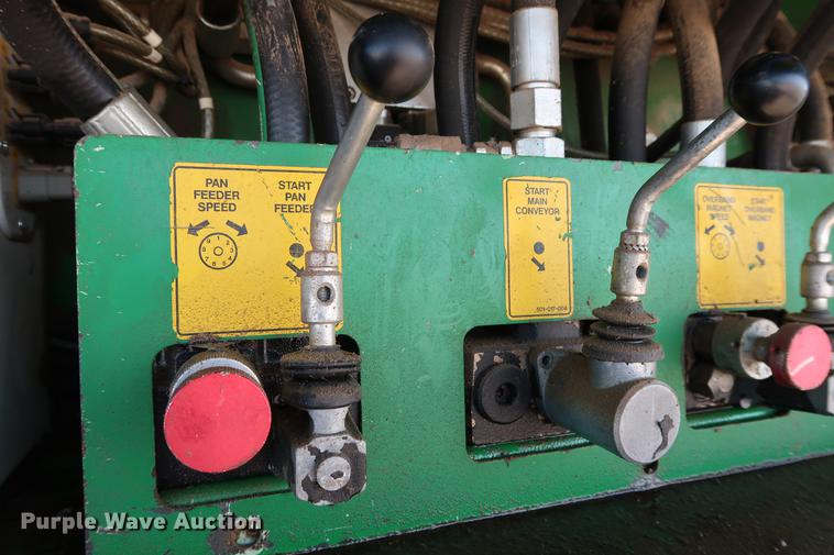 image for item DG3285 2011 McCloskey I54 crusher