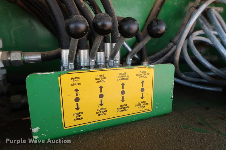 image for item DG3285 2011 McCloskey I54 crusher