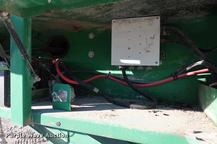 image for item DG3285 2011 McCloskey I54 crusher