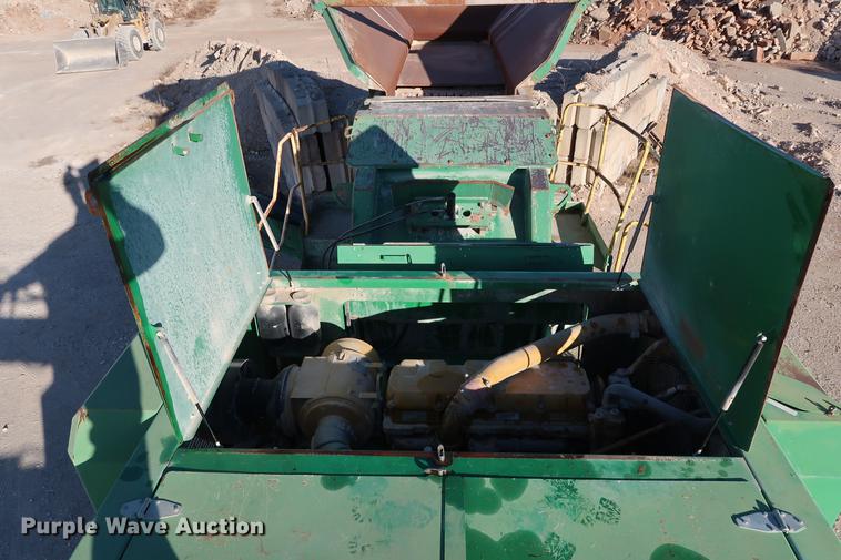 image for item DG3285 2011 McCloskey I54 crusher