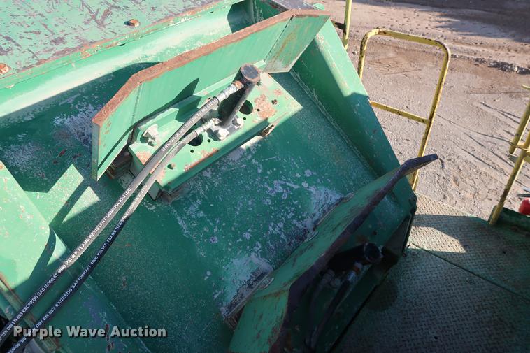 image for item DG3285 2011 McCloskey I54 crusher